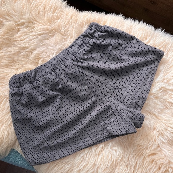 Zara Suede Shorts - Picture 2 of 7